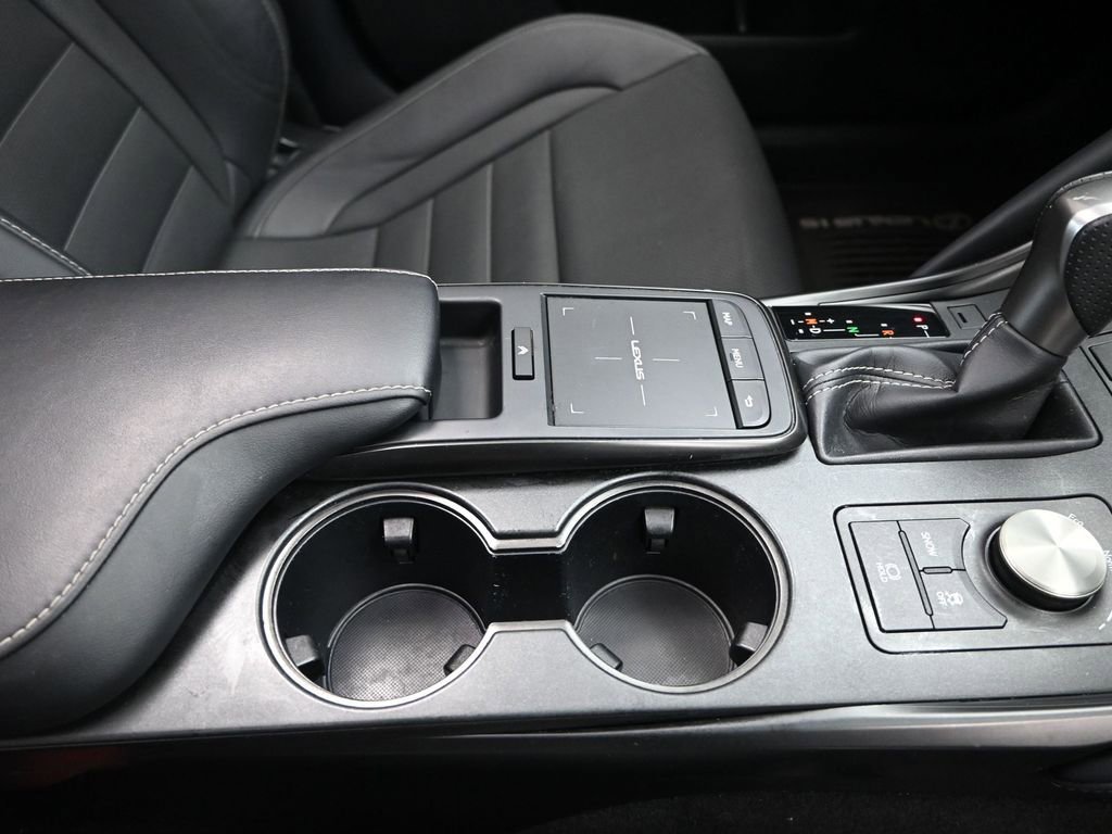 Used 2024 Lexus IS 350 F Sport w/ Navigation Package image 27