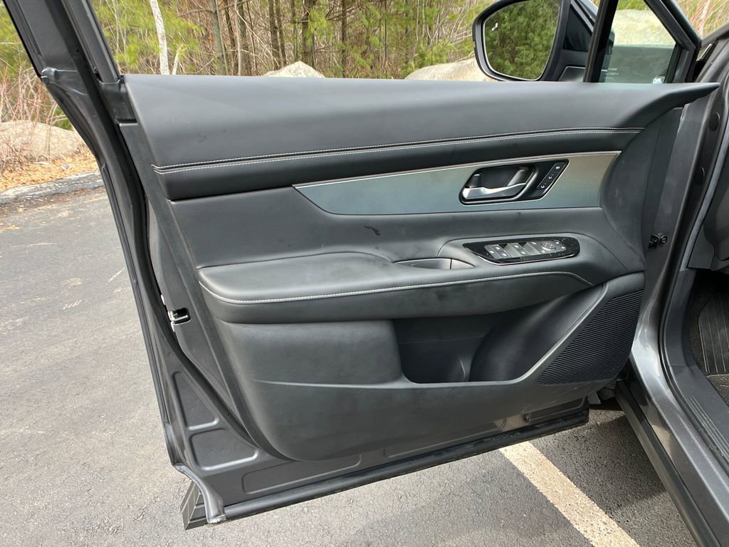 Used 2025 Nissan Murano SL image 11