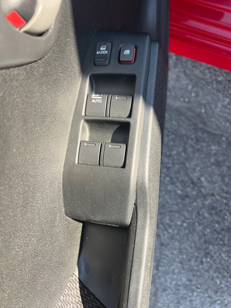 Used 2013 Honda Fit Sport image 29