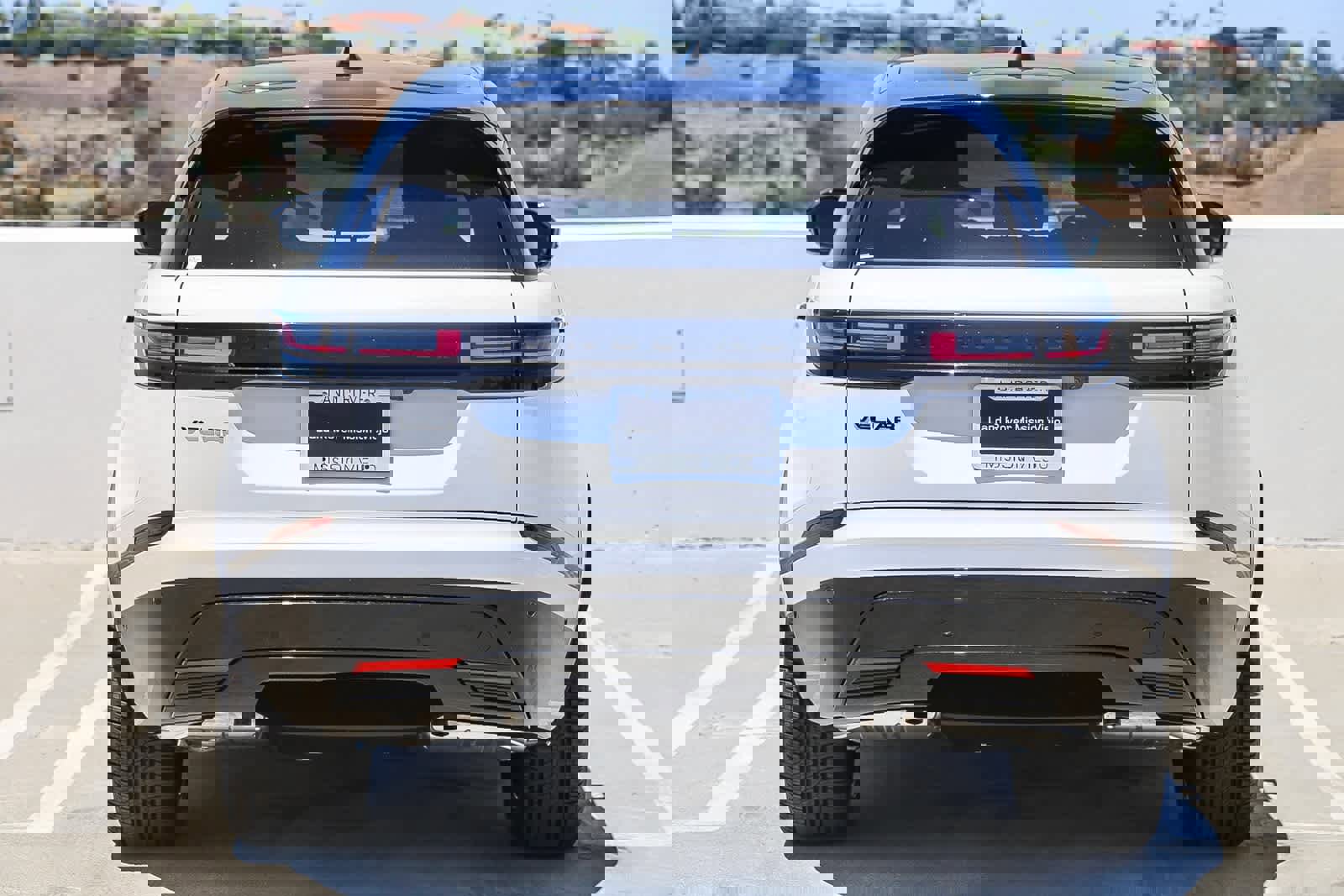 New 2026 Land Rover Range Rover Velar Dynamic SE image 5