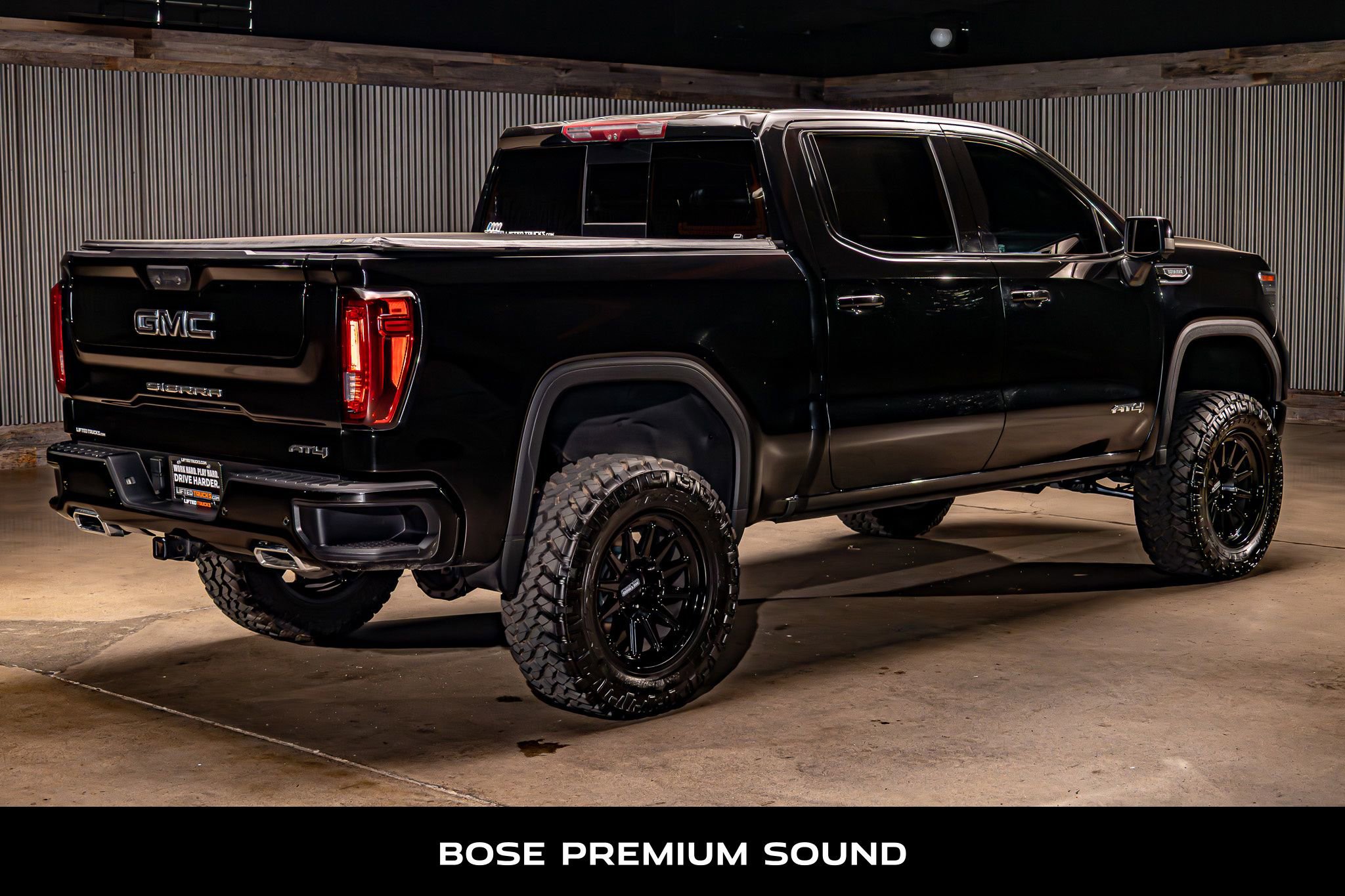 Used 2022 GMC Sierra 1500 AT4 w/ AT4 Premium Package image 9