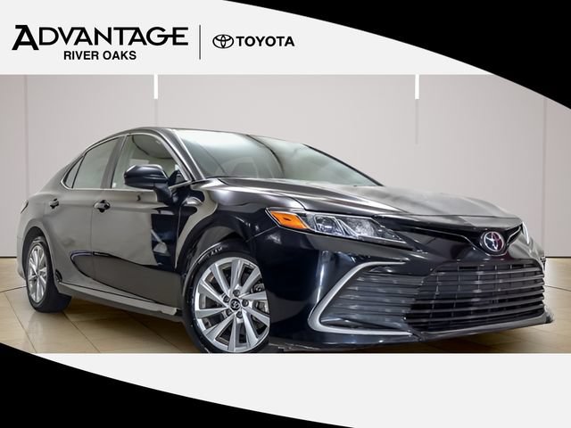 Used 2024 Toyota Camry LE FWD image 1