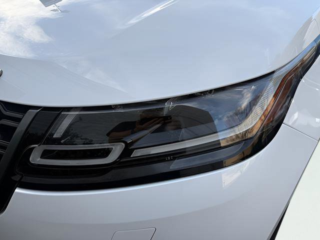 Used 2019 Land Rover Range Rover Velar R-Dynamic SE image 34