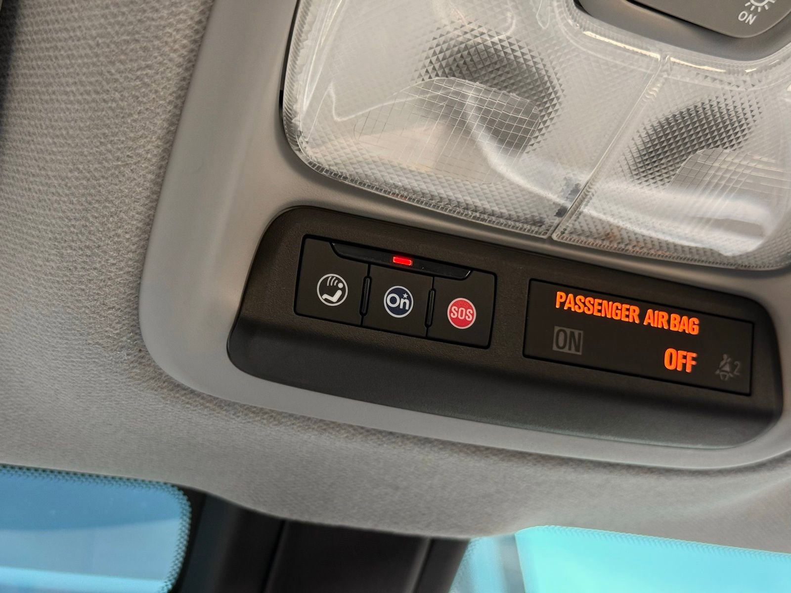 Used 2018 Chevrolet Bolt LT FWD image 42