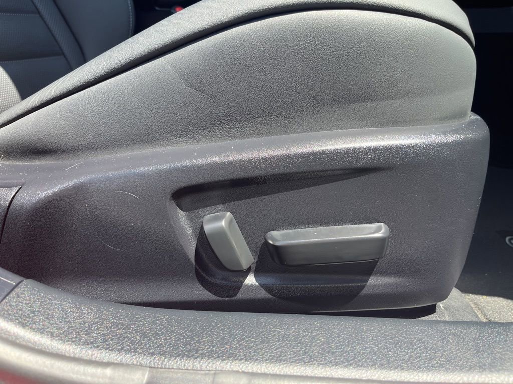 Used 2022 Lexus IS 350 F Sport w/ Accessory Package RWD image 11