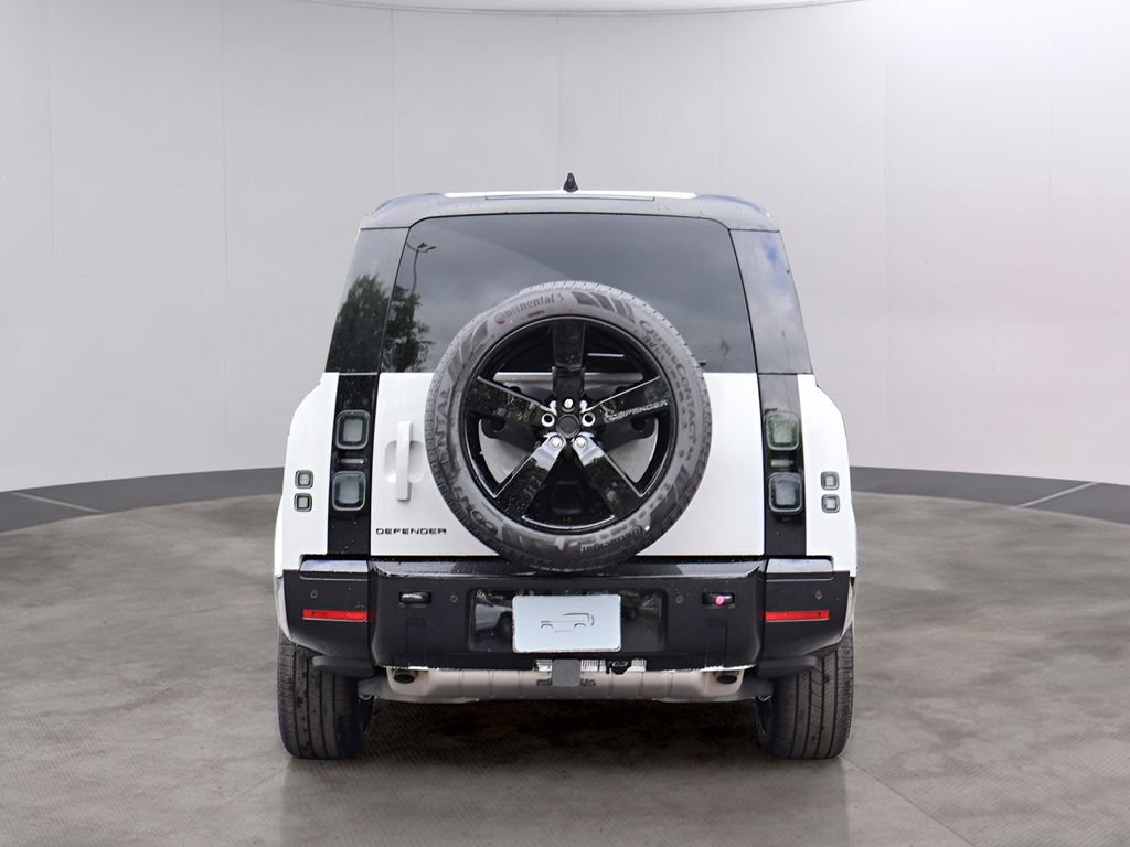New 2026 Land Rover Defender 130 X-Dynamic SE AWD/4WD image 6