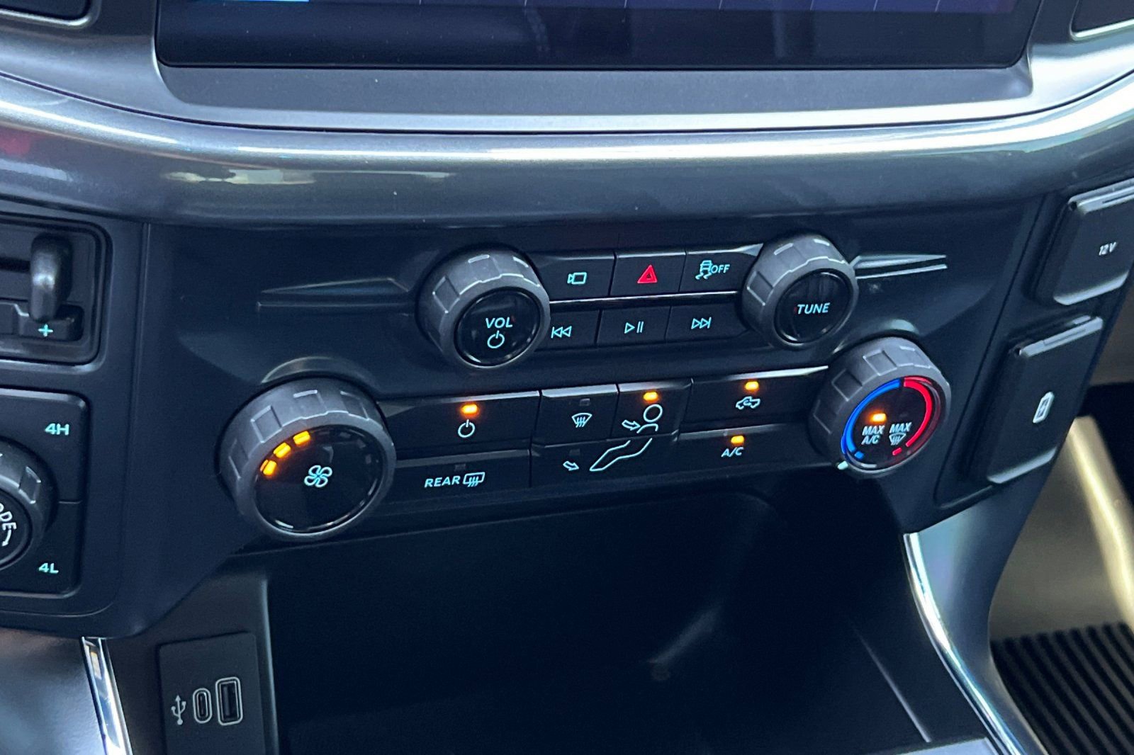 Used 2025 Ford F150 STX image 19