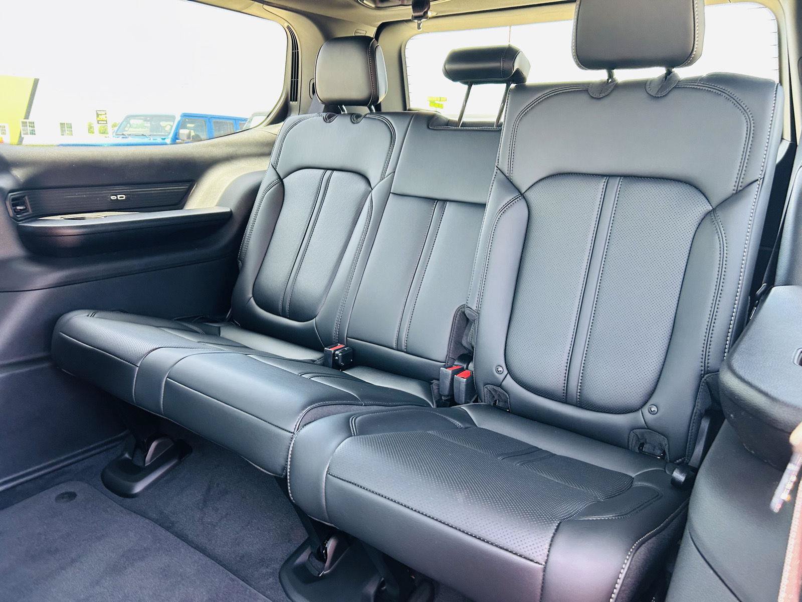 New 2026 Jeep Grand Wagoneer 4WD image 29