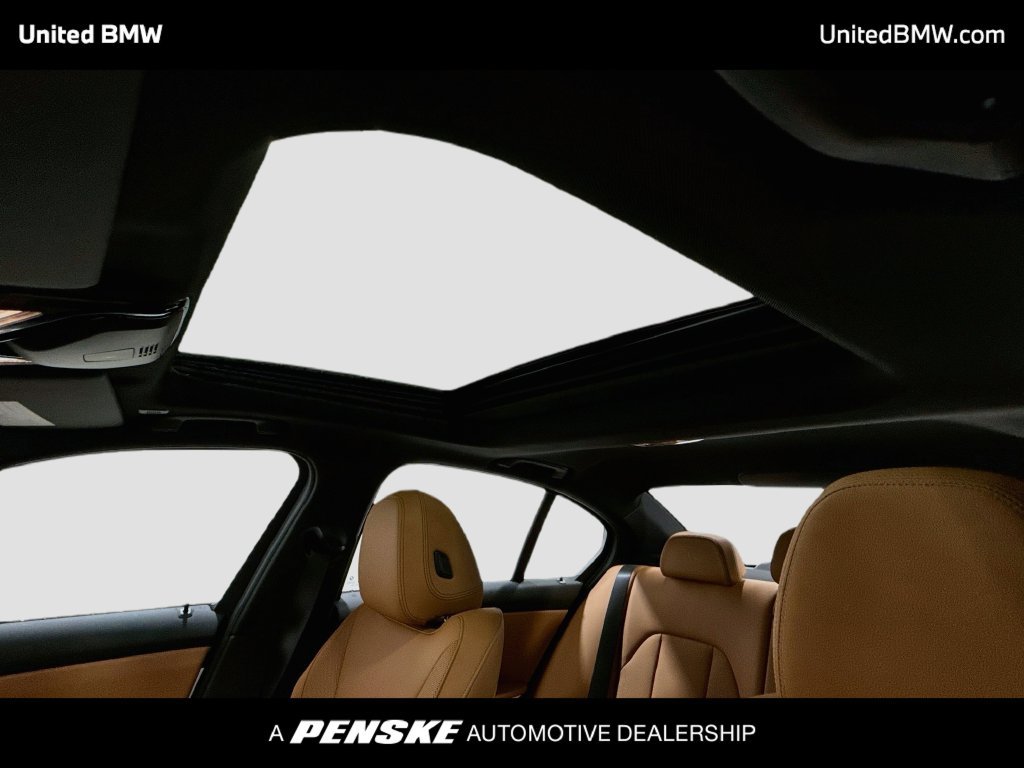 New 2026 BMW 330i Sedan w/ M Sport Package RWD image 19