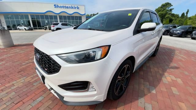 Used 2019 Ford Edge ST w/ Cold Weather Package AWD/4WD image 5