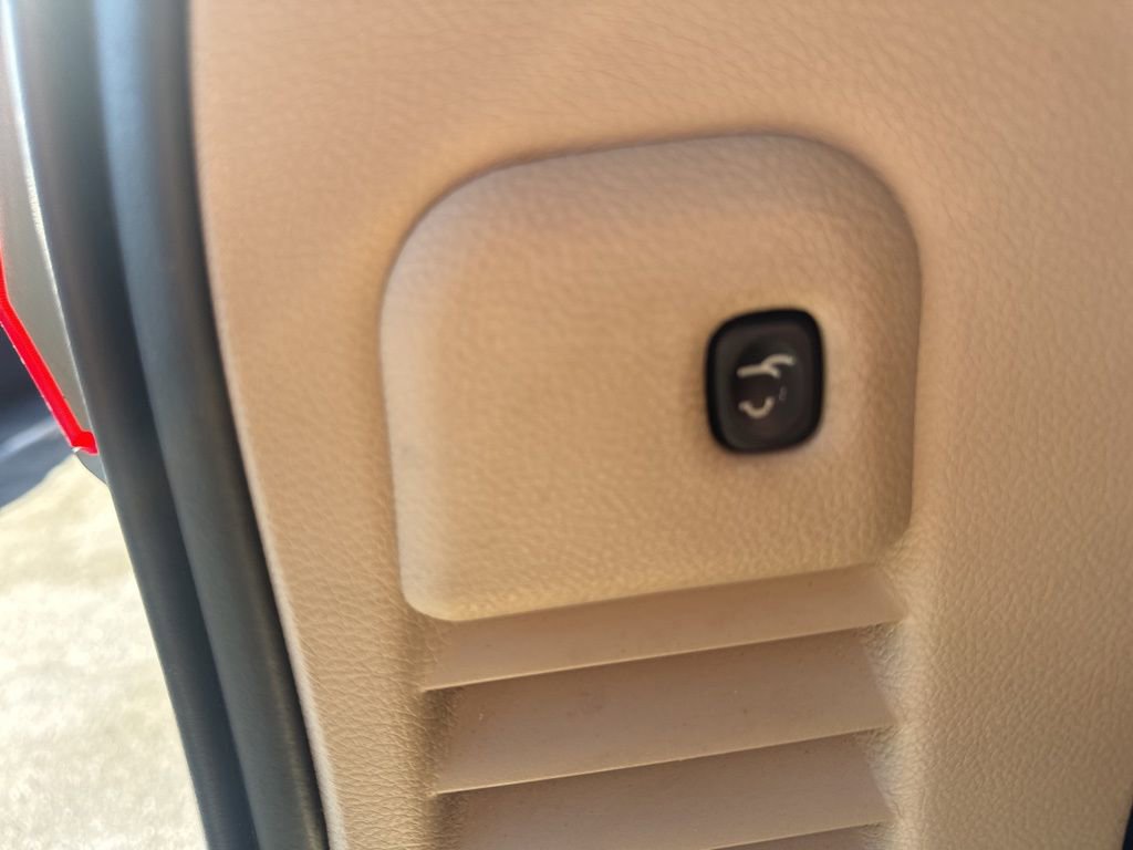 Used 2018 Jeep Grand Cherokee Limited w/ Luxury Group II image 14