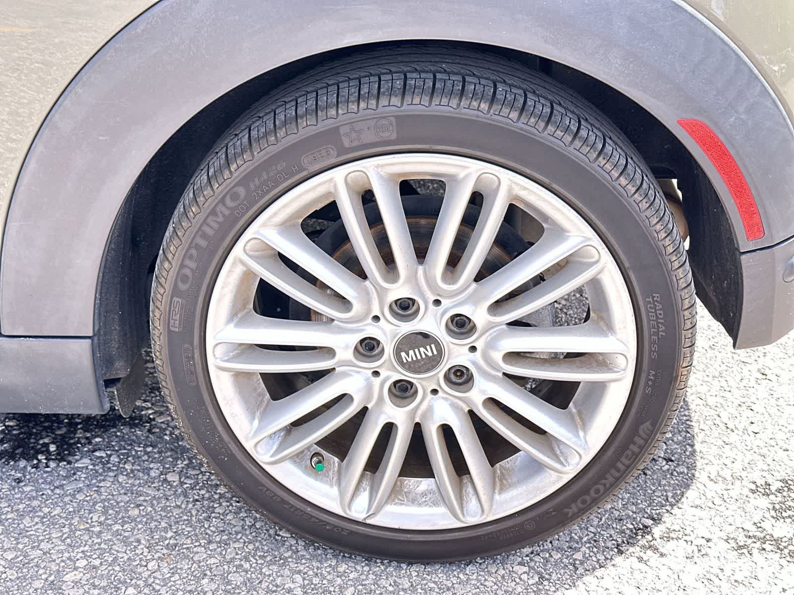 Used 2019 MINI Cooper S w/ Signature Upholstery Package FWD image 11