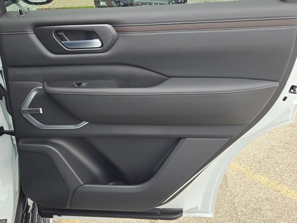 New 2026 Nissan Armada Platinum Reserve AWD/4WD image 12