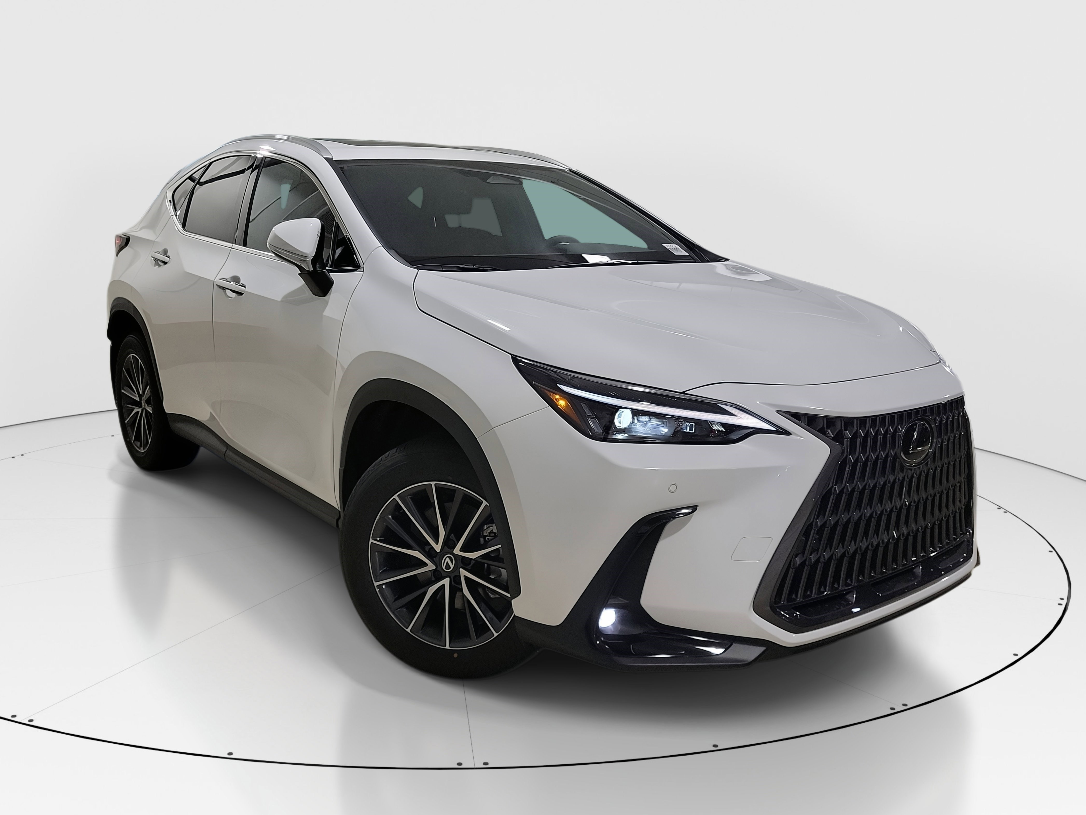 New 2026 Lexus NX 350 AWD image 2