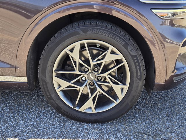 Used 2022 Genesis GV70 2.5T w/ Select Package image 4