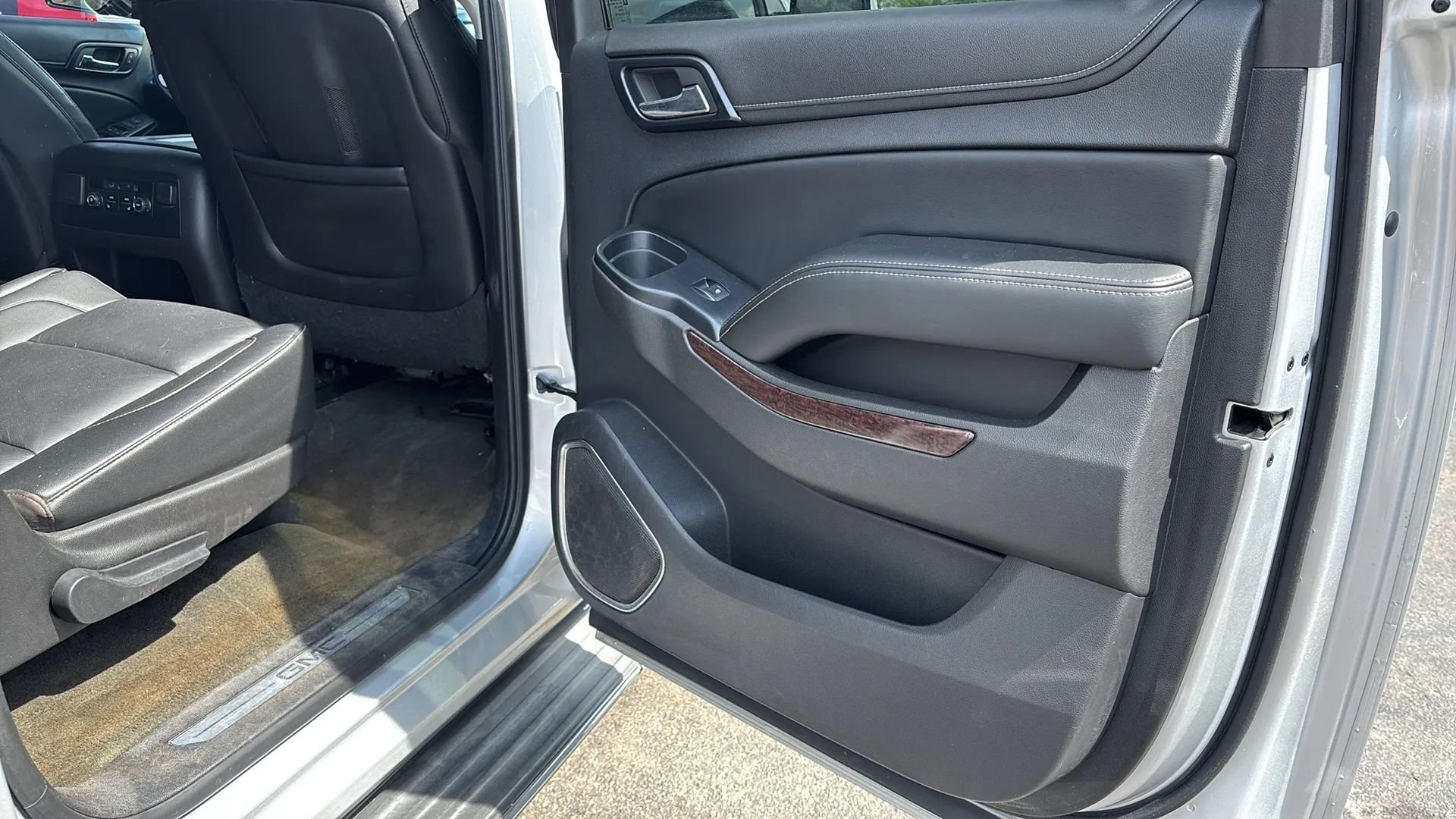 Used 2015 GMC Yukon XL SLT AWD/4WD image 13