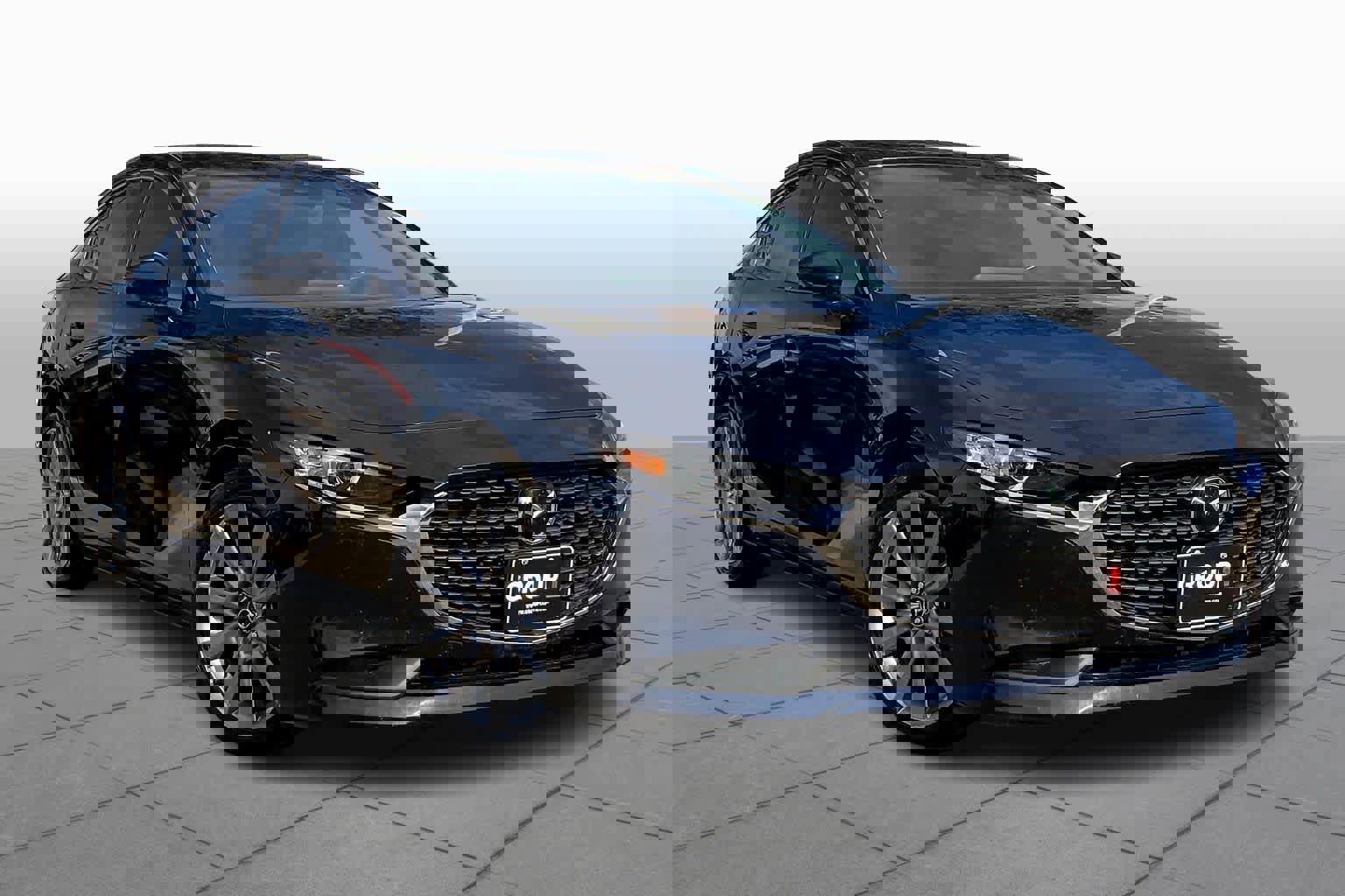 Used 2021 MAZDA MAZDA3 s image 2