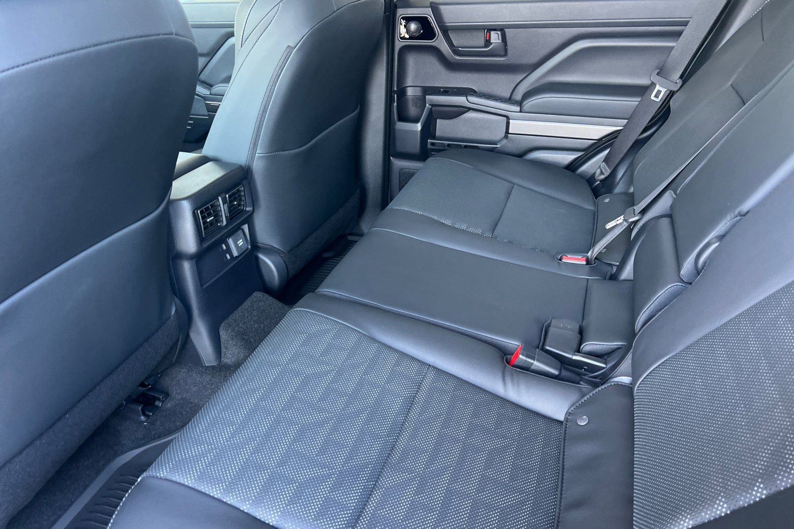 New 2026 Toyota 4Runner TRD Off-Road Premium AWD/4WD image 9