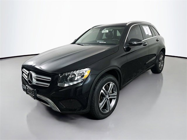 Used 2016 Mercedes-Benz GLC 300 4MATIC w/ Multimedia Package image 3