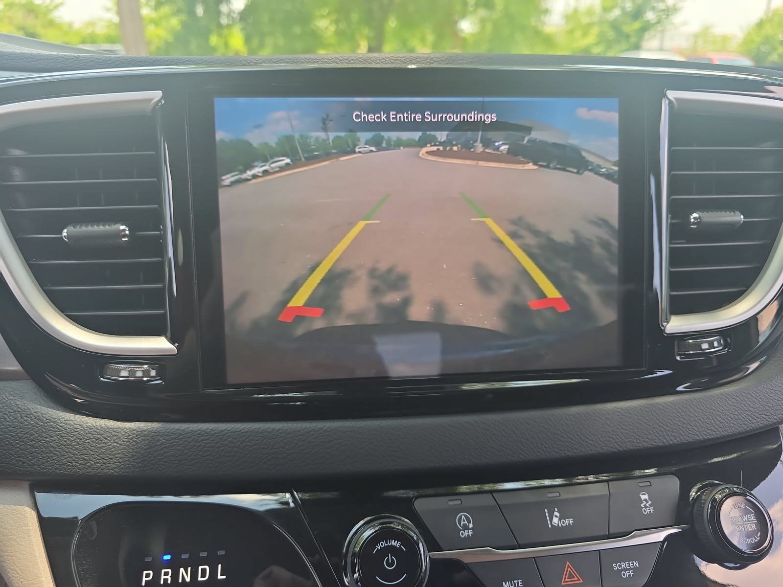 Used 2022 Chrysler Pacifica Touring-L FWD image 25
