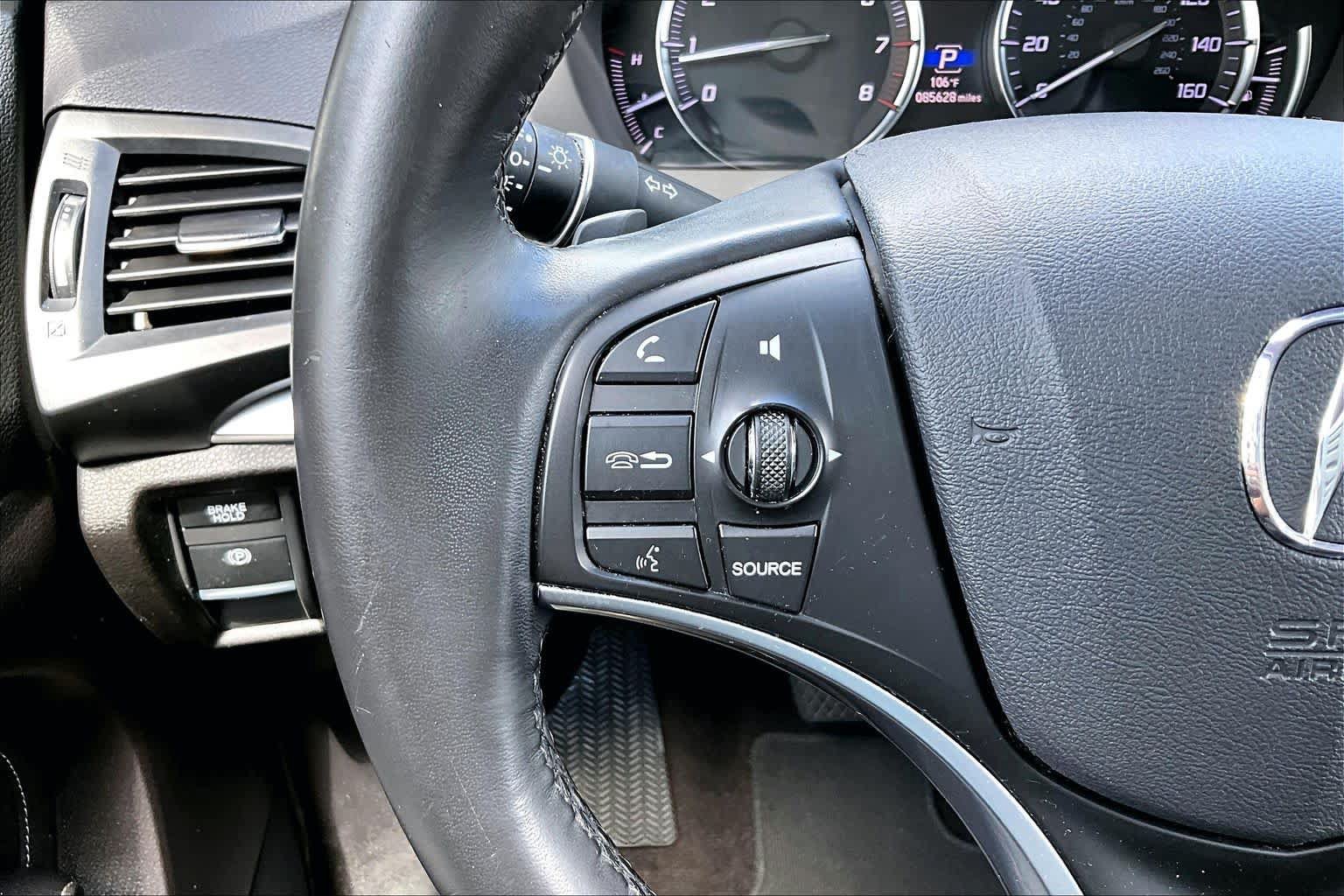 Used 2020 Acura MDX w/ Technology Package AWD/4WD image 22