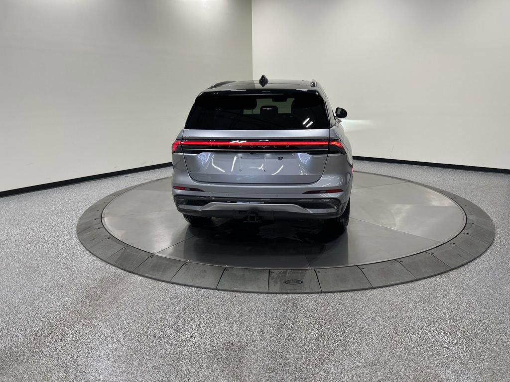 New 2026 Lincoln Nautilus Reserve w/ Jet Appearance Package image 6