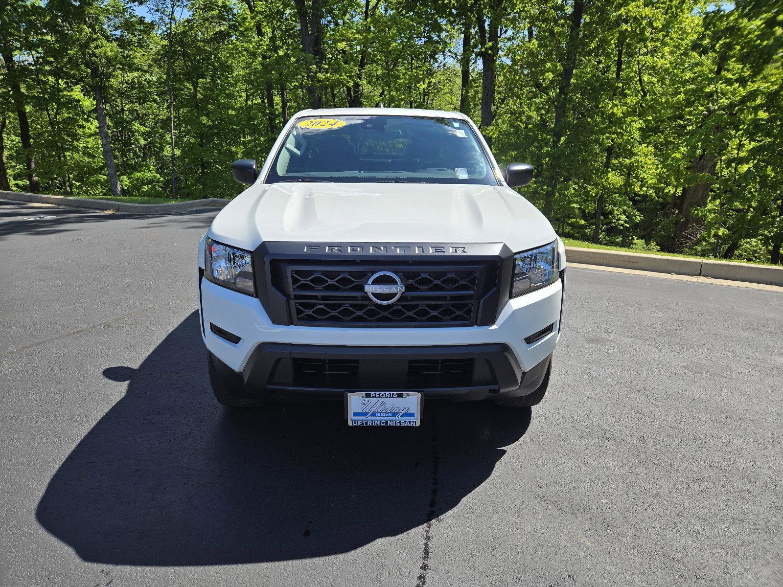 Used 2024 Nissan Frontier S RWD image 7
