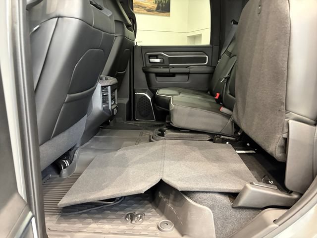 New 2026 RAM 3500 Laramie w/ Night Edition AWD/4WD image 33