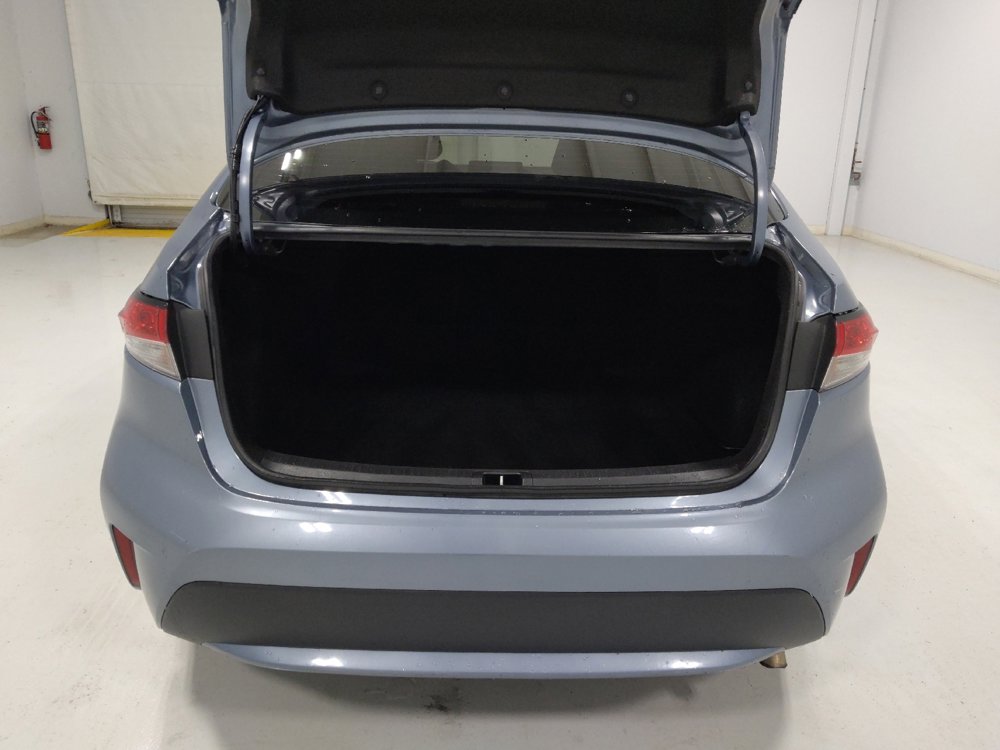 Used 2022 Toyota Corolla LE image 29