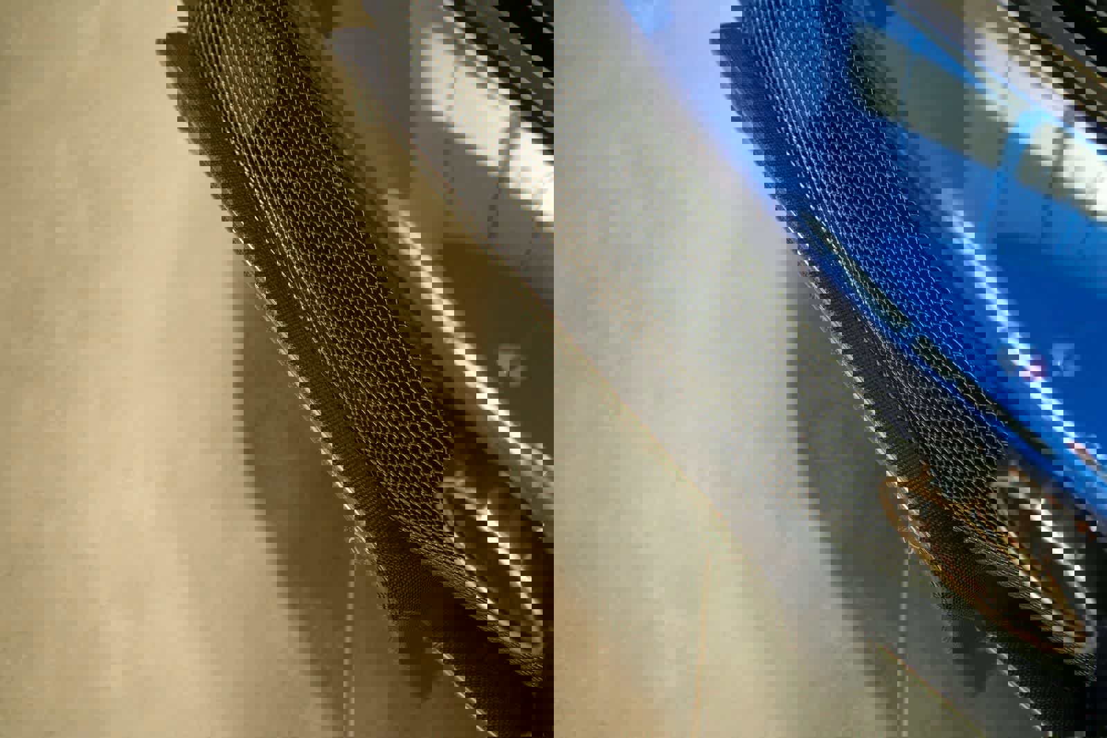 Used 2022 Ferrari SF90 Spider image 18