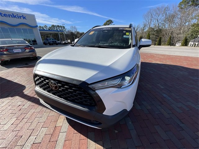 Used 2023 Toyota Corolla Cross LE image 4