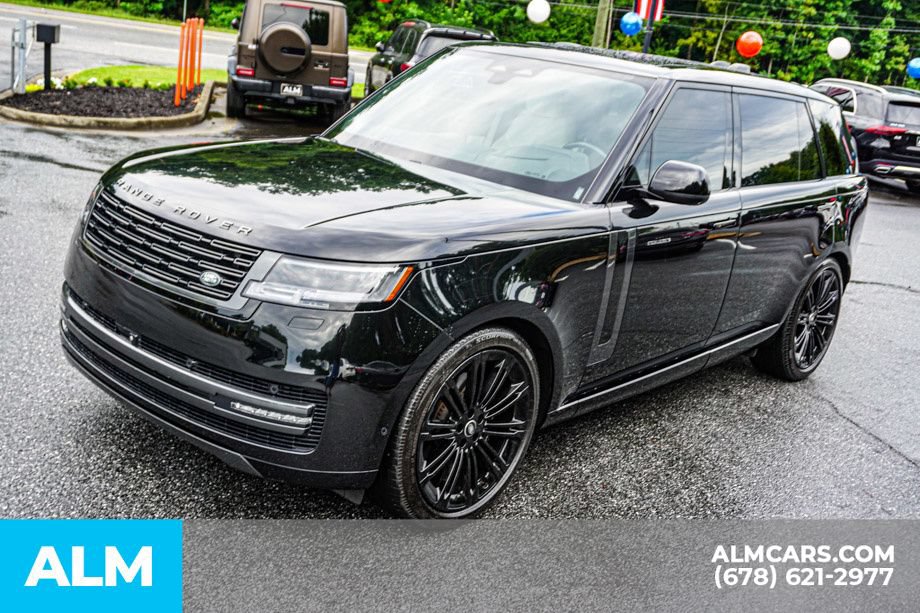 Used 2025 Land Rover Range Rover Long Wheelbase SE AWD/4WD image 14