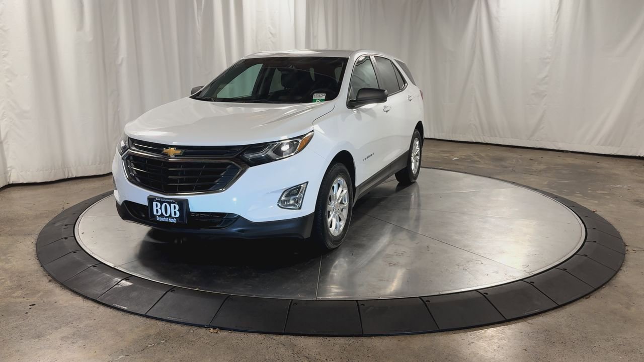 Used 2020 Chevrolet Equinox LS w/ LS Convenience Package image 4