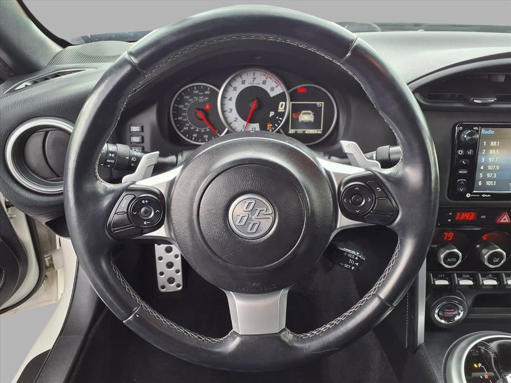 Used 2018 Toyota 86 image 18
