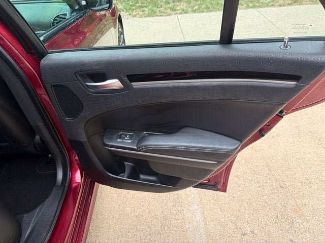 Used 2023 Chrysler 300 S w/ Comfort Group RWD image 22
