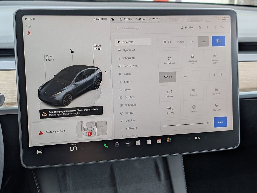 Used 2024 Tesla Model Y Long Range AWD/4WD image 33