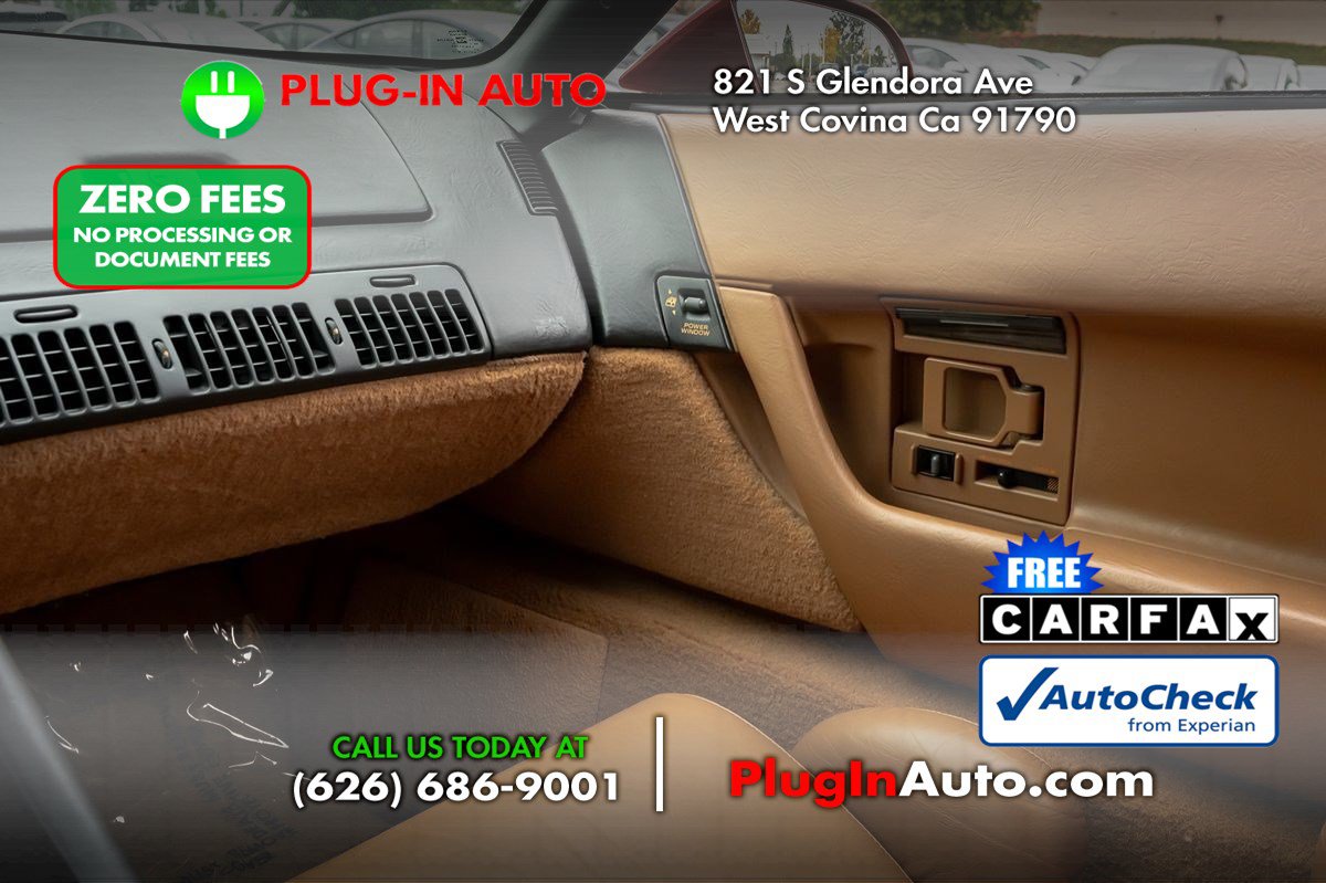 Used 1991 Chevrolet Corvette Coupe RWD image 16
