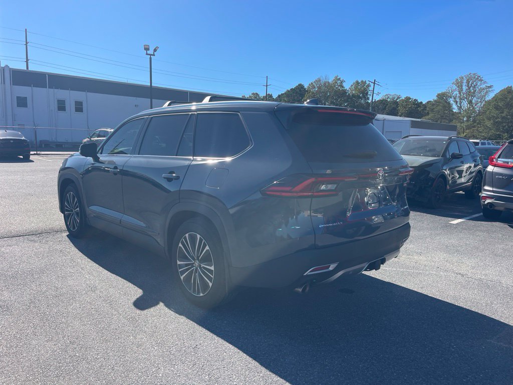 Used 2025 Toyota Grand Highlander AWD Hybrid image 3