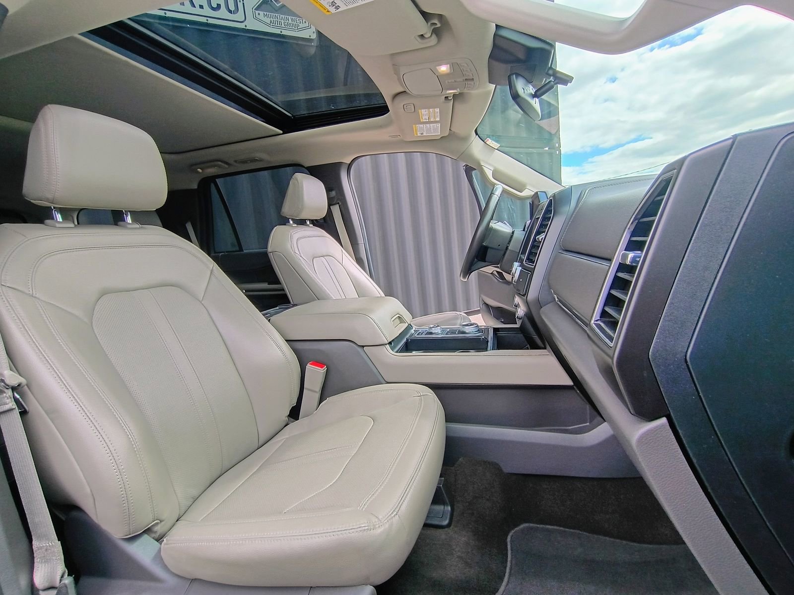 Used 2021 Ford Expedition Limited AWD/4WD image 36