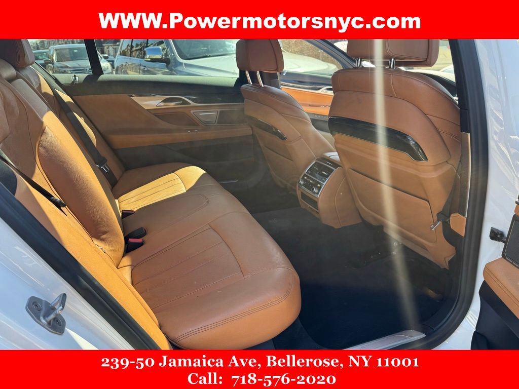 Used 2020 BMW 740i xDrive w/ M Sport Package image 23