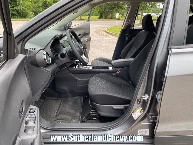 Used 2022 Nissan Kicks SV FWD image 14