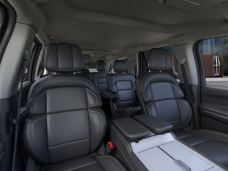New 2026 Lincoln Navigator L Premier AWD/4WD image 33