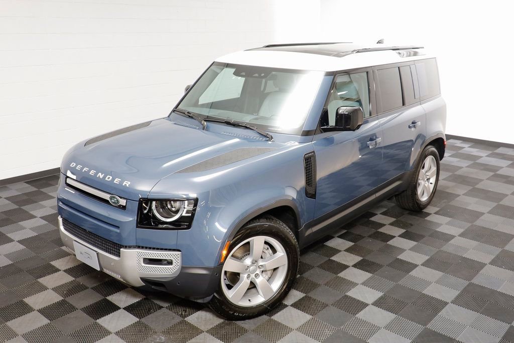 Used 2025 Land Rover Defender 110 S image 2