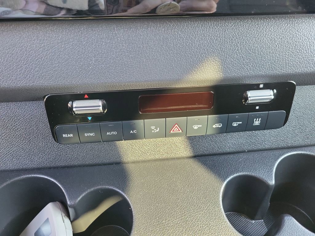 Used 2025 Mercedes-Benz Sprinter 2500 image 47