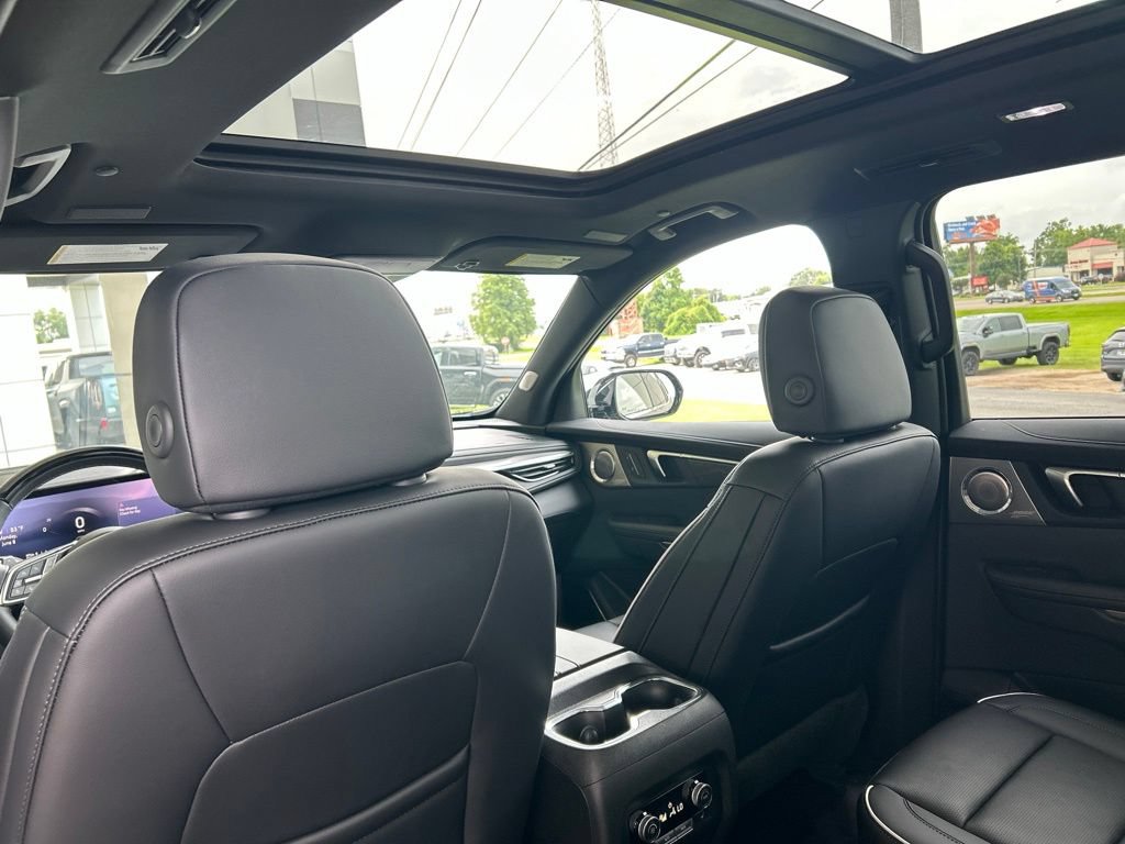 Used 2026 Buick Enclave Avenir w/ Super Cruise Package FWD image 10