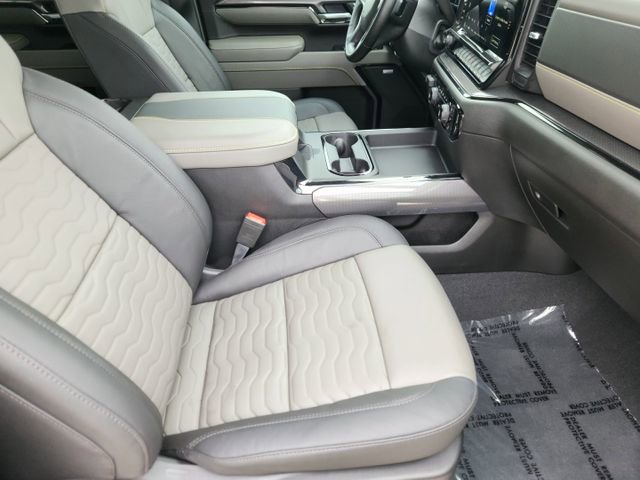 Used 2026 Chevrolet Silverado 2500 ZR2 AWD/4WD image 13