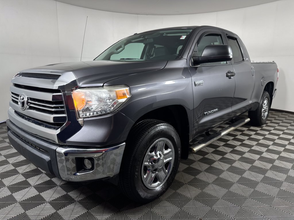 Used 2016 Toyota Tundra SR5 AWD/4WD image 1