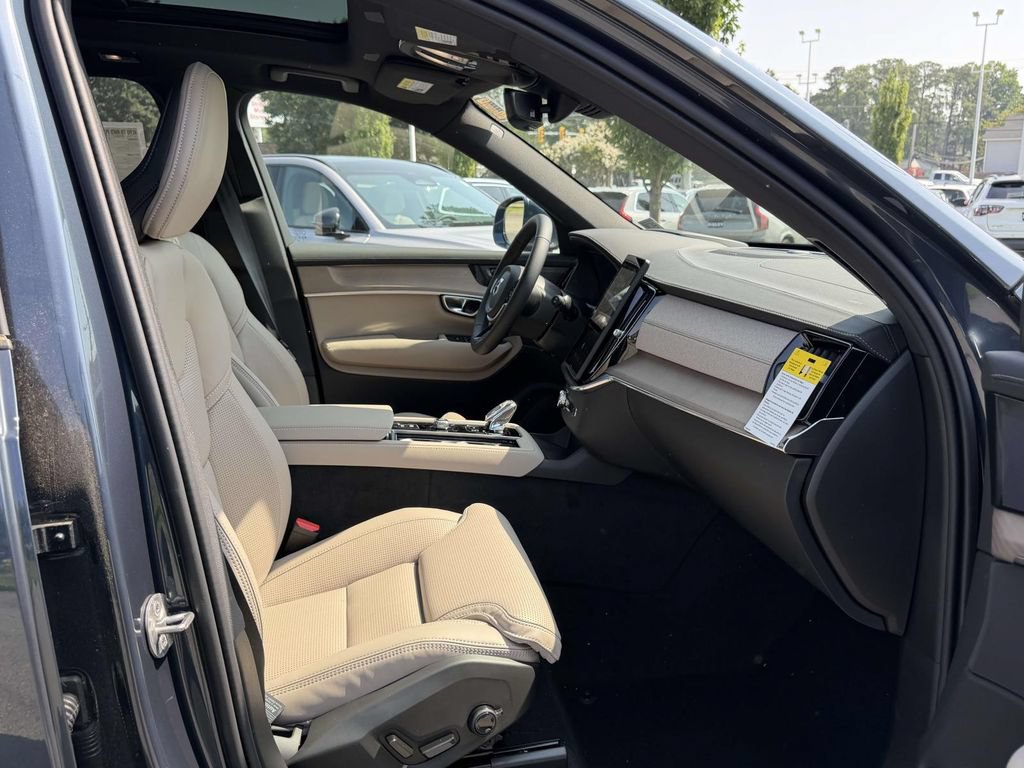 New 2026 Volvo XC90 T8 Ultra w/ Protection Package AWD/4WD image 11