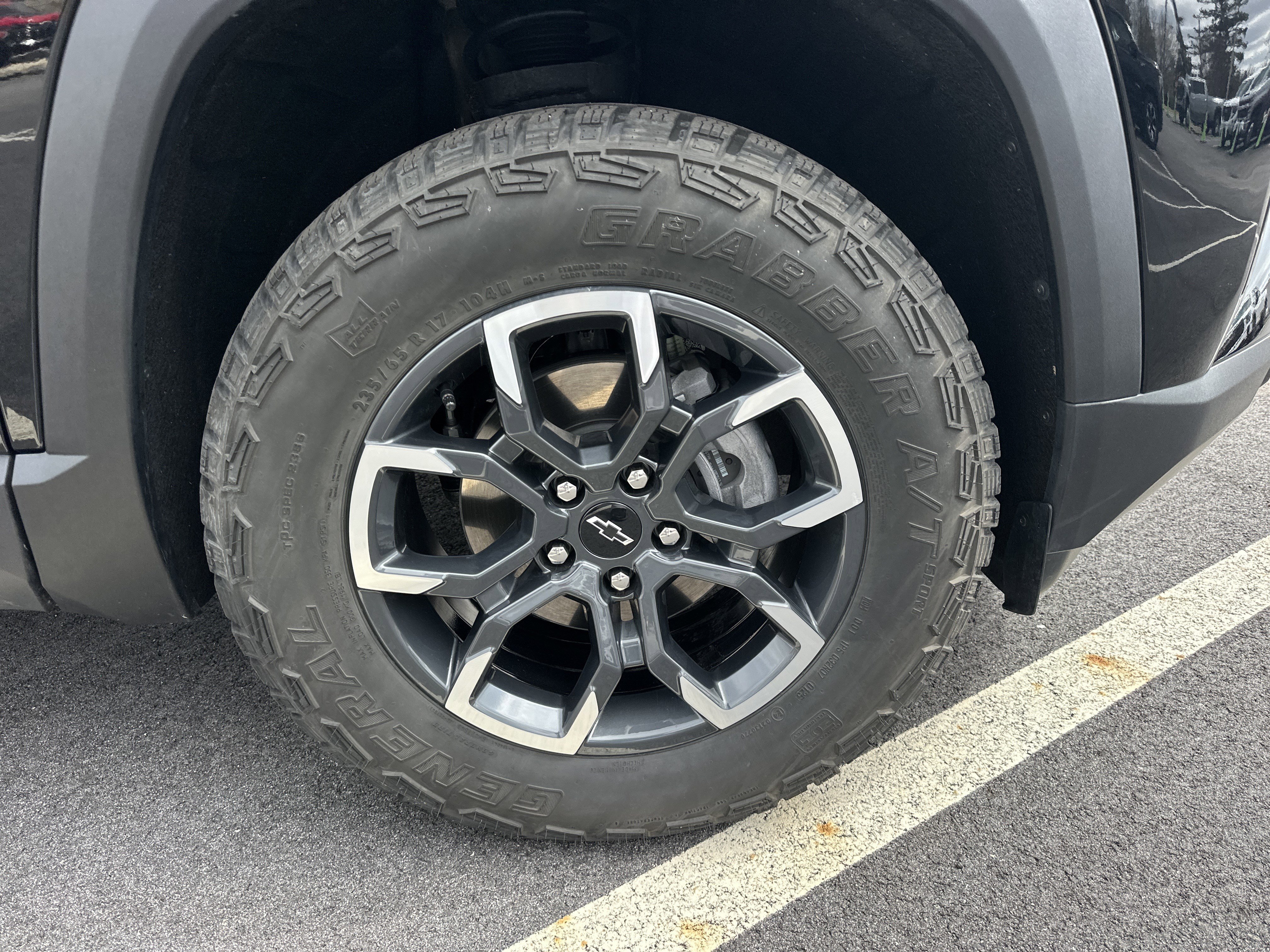 Certified 2026 Chevrolet Equinox ACTIV image 13