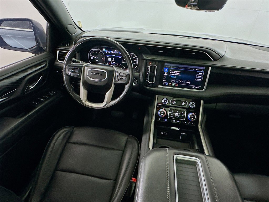 Used 2021 GMC Yukon Denali w/ Denali Premium Package image 18